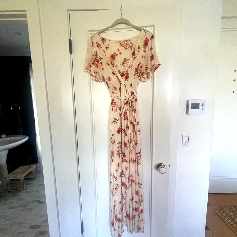 Illa Illa maxi floral dress